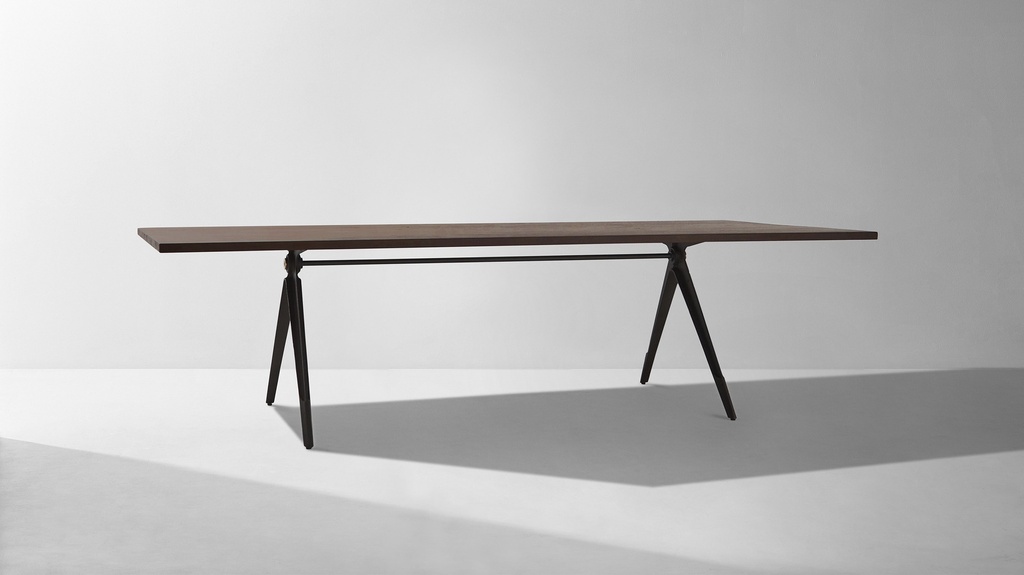 COMPASS DINING TABLE