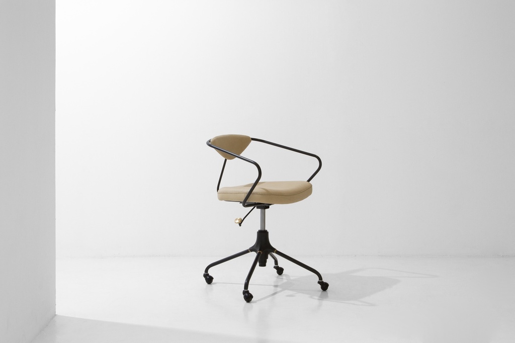 AKRON DESK CHAIR